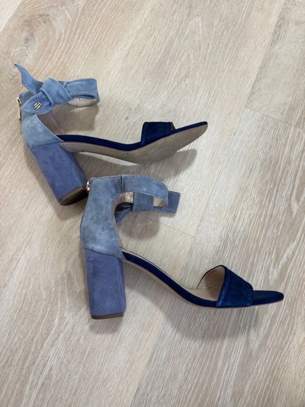 Tommy Hilfiger Navy Blue Suede Heels with Light Gray Bow Ankle Straps